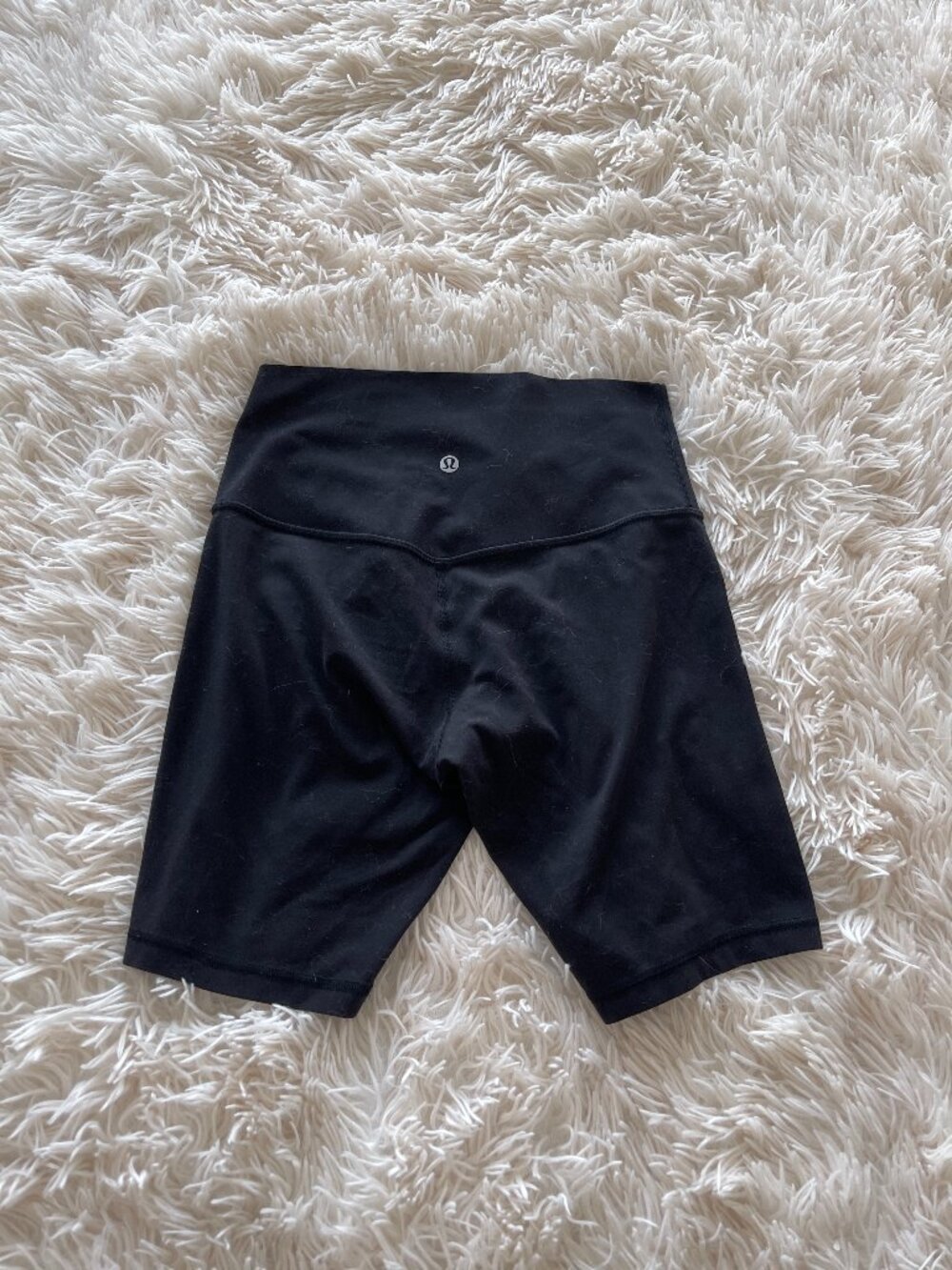 ✨Lululemon Aplign High Rise Short - Size 6